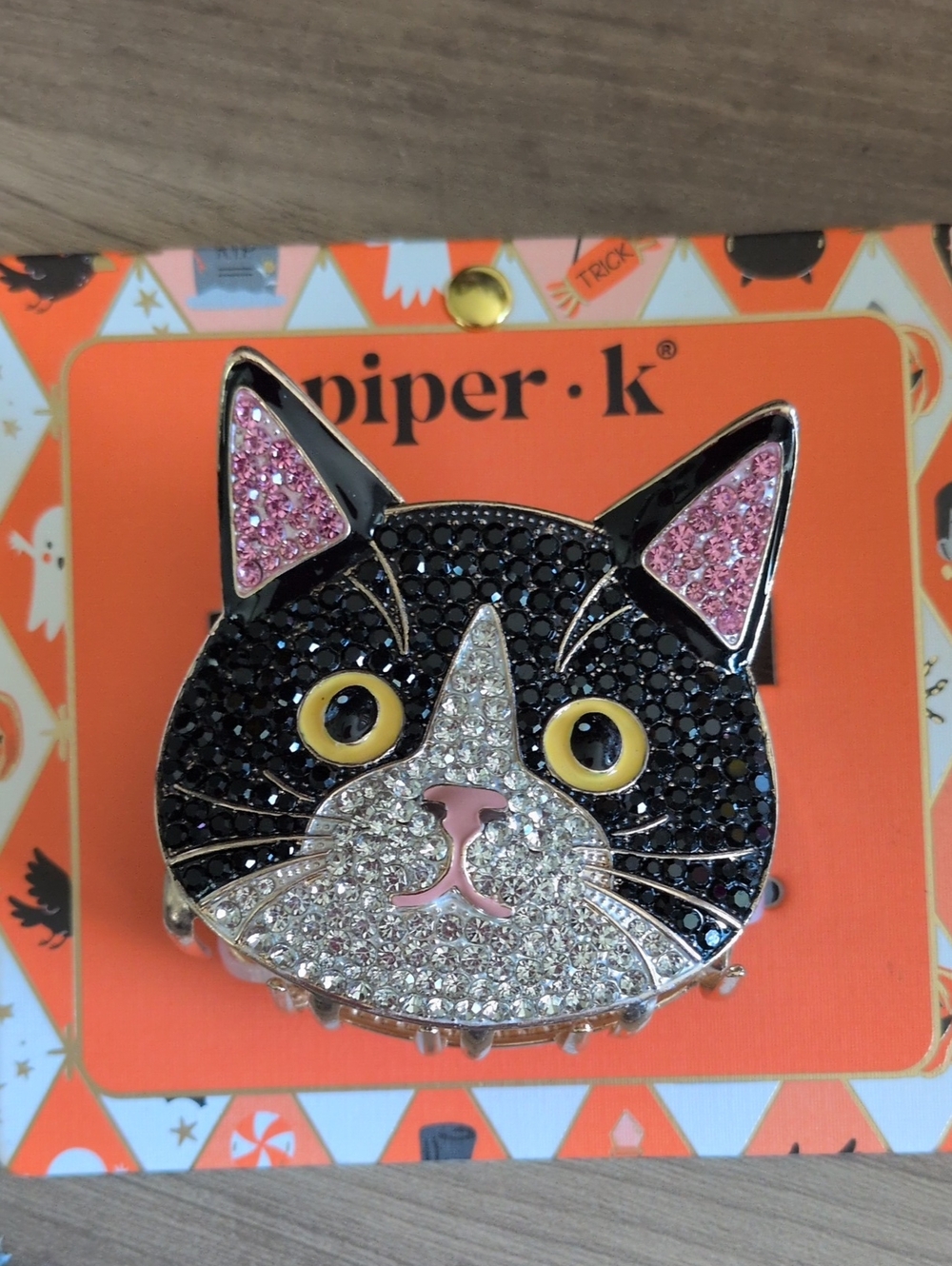Piper K Black, Pink & White Crystal Cat Hair Clip with Yellow Eyes